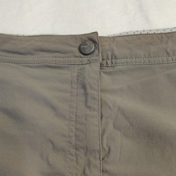 L.L..Bean. Casual Tan Skirt with Pockets - Picture 6 of 12